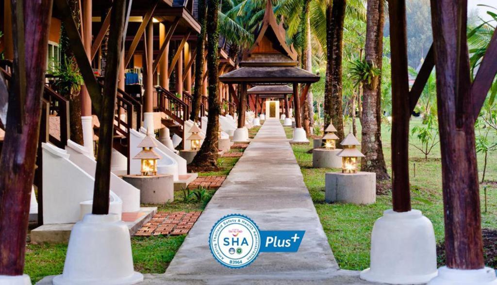 C&N Kho Khao Beach Resort - Sha Plus Koh Kho Khao Island Esterno foto